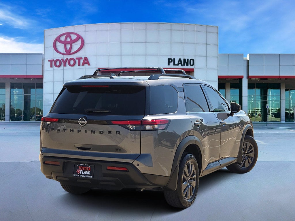 Used 2024 Nissan Pathfinder SV Sport Utility