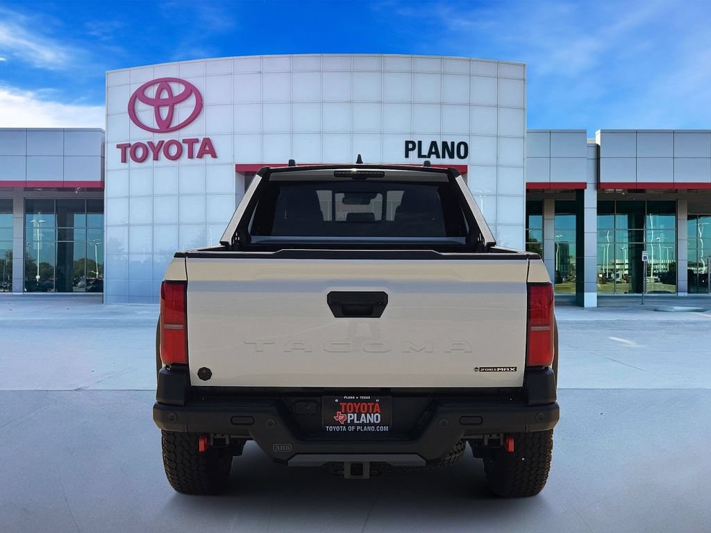 2026 Toyota Tacoma Trailhunter - Photo 3