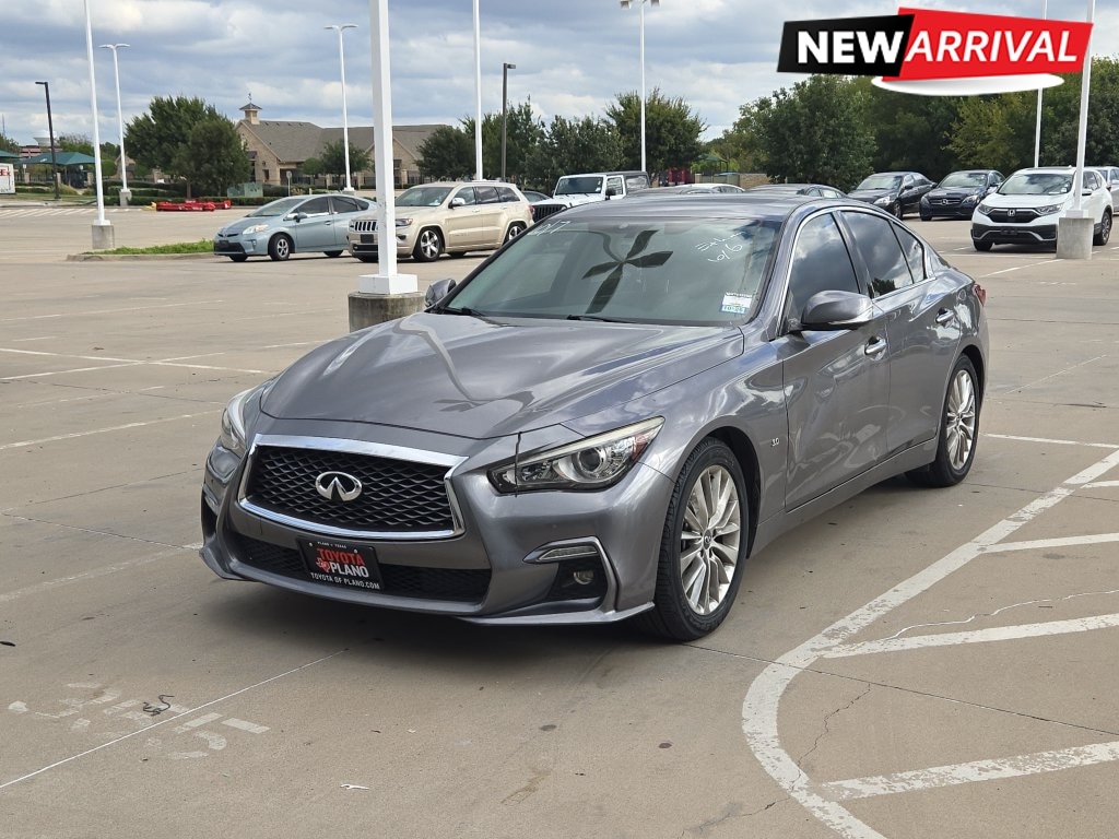 2021 INFINITI Q50 LUXE