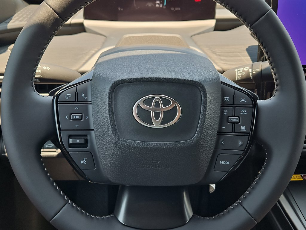 2026 Toyota C-HR SE - Photo 29