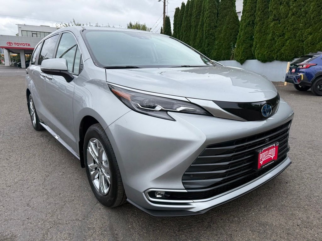Used 2024 Toyota Sienna Platinum Minivan/Van