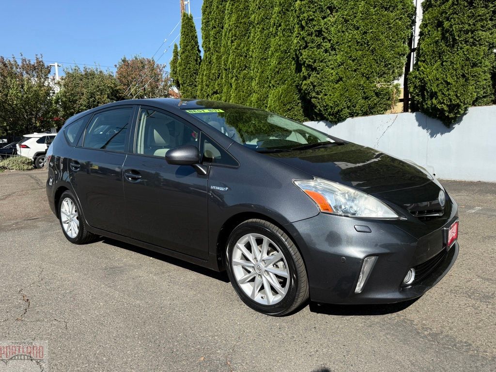 2013 Toyota Prius v