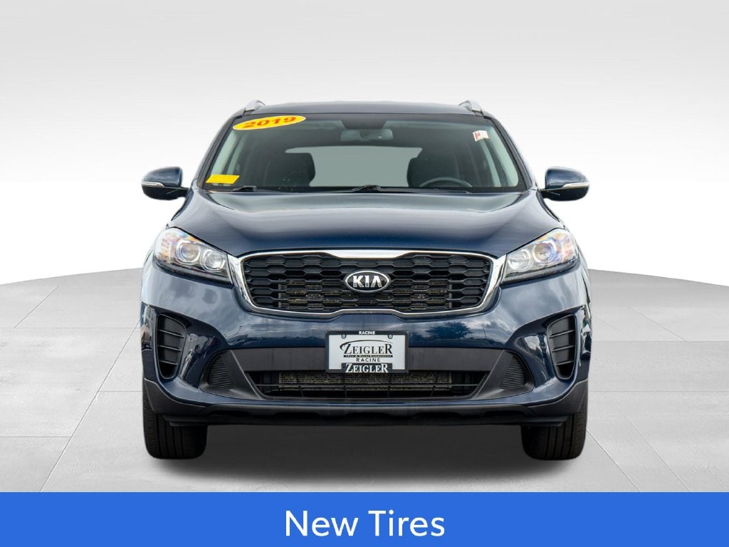 Used 2019 Kia Sorento LX with VIN 5XYPGDA5XKG538326 for sale in Mount Pleasant, WI