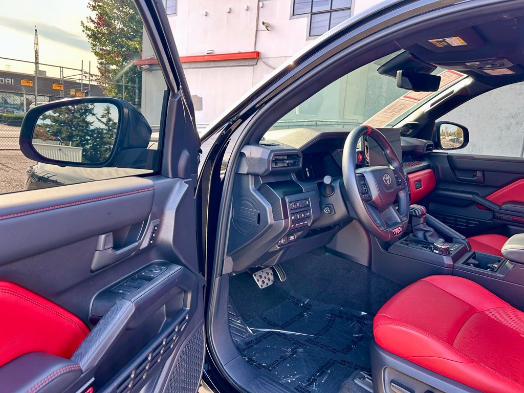 2025 Toyota 4Runner TRD Pro - Photo 9