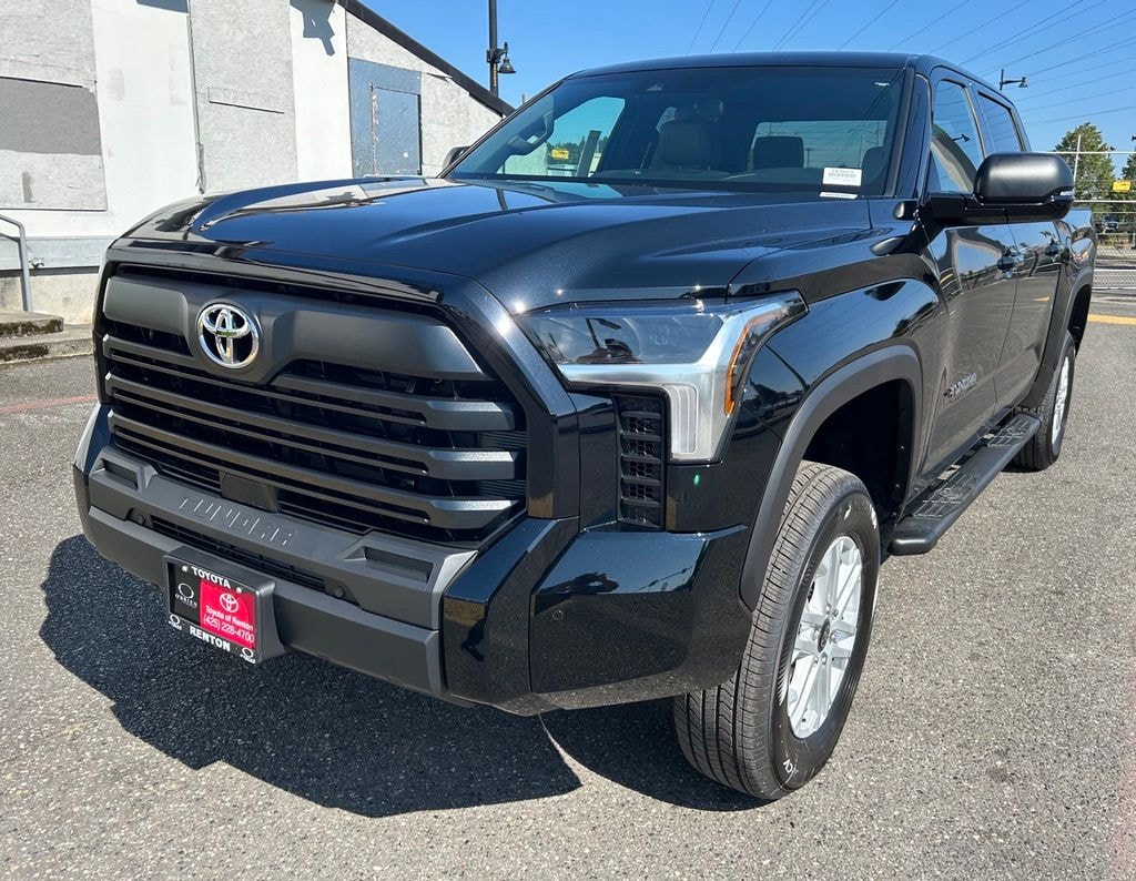 New 2026 Toyota Tundra SR5 SR5 CREWMAX 5.5