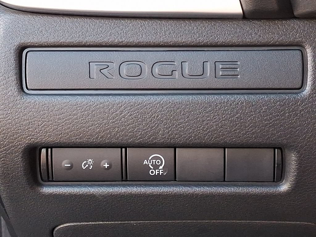 2025 Nissan Rogue S - Photo 28