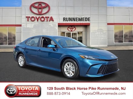 2025 Toyota Camry LE Sedan