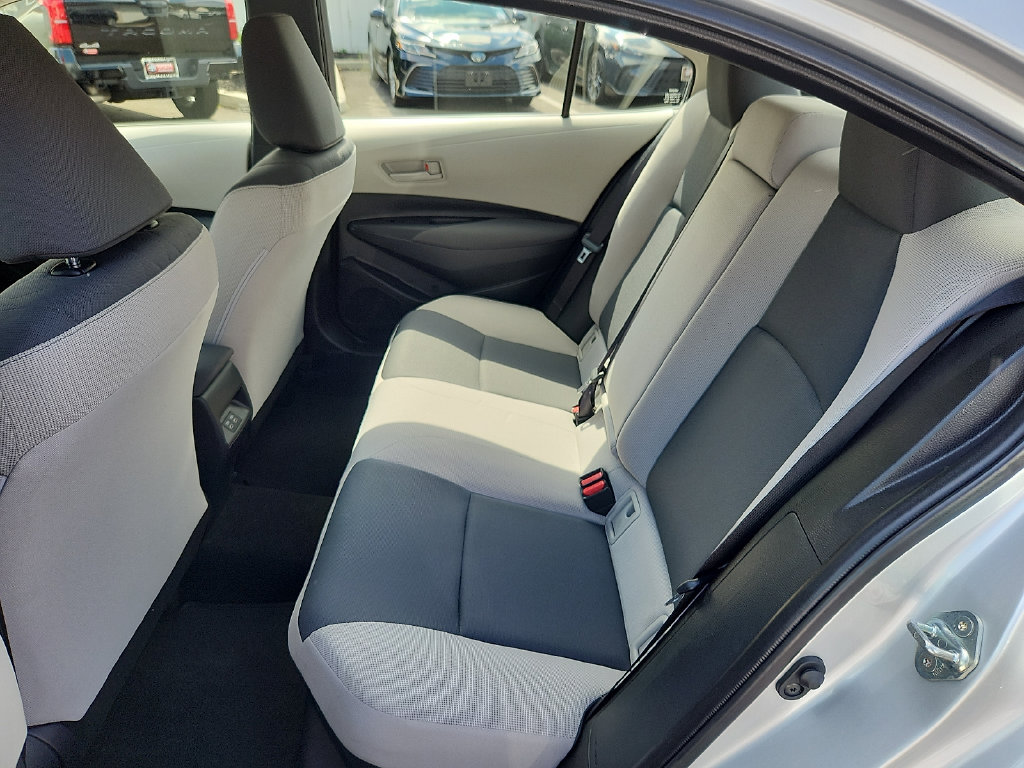 2025 Toyota Corolla LE - Photo 10