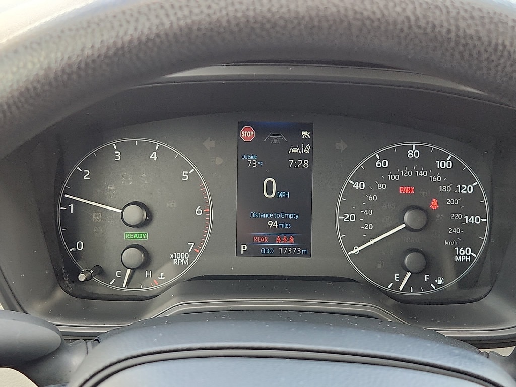 2025 Toyota Corolla LE - Photo 21