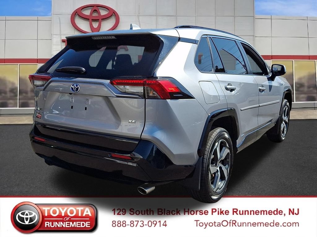 2022 Toyota RAV4 SE - Photo 6