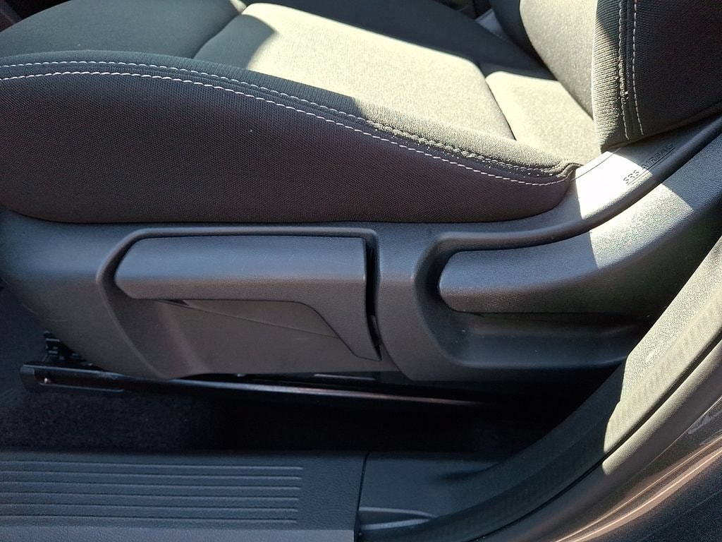 2025 Nissan Rogue S - Photo 15