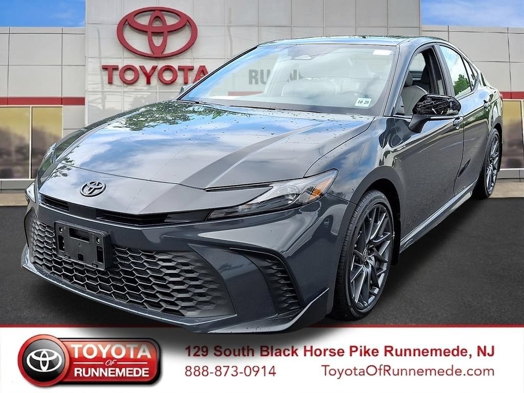 Used 2025 Toyota Camry SE Sedan