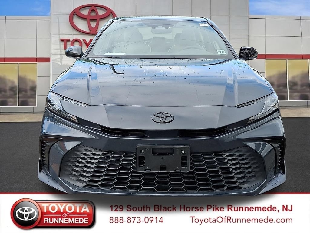 Used 2025 Toyota Camry SE Sedan