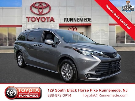 2026 Toyota Sienna XLE Passenger Van
