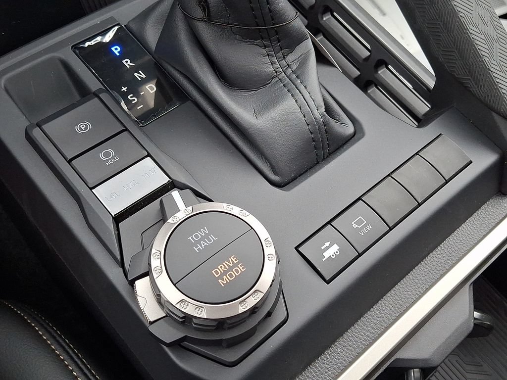 2026 Toyota Tacoma Limited - Photo 15