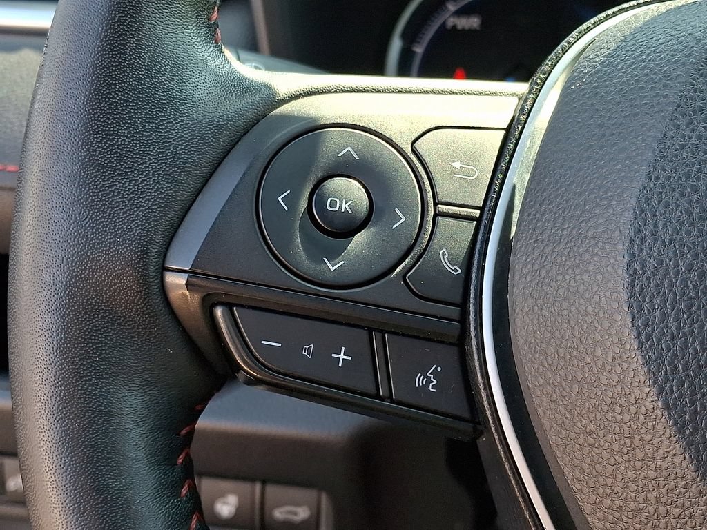 2022 Toyota RAV4 SE - Photo 24