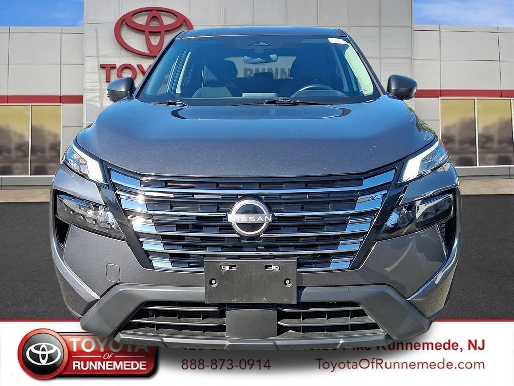2025 Nissan Rogue S - Photo 2