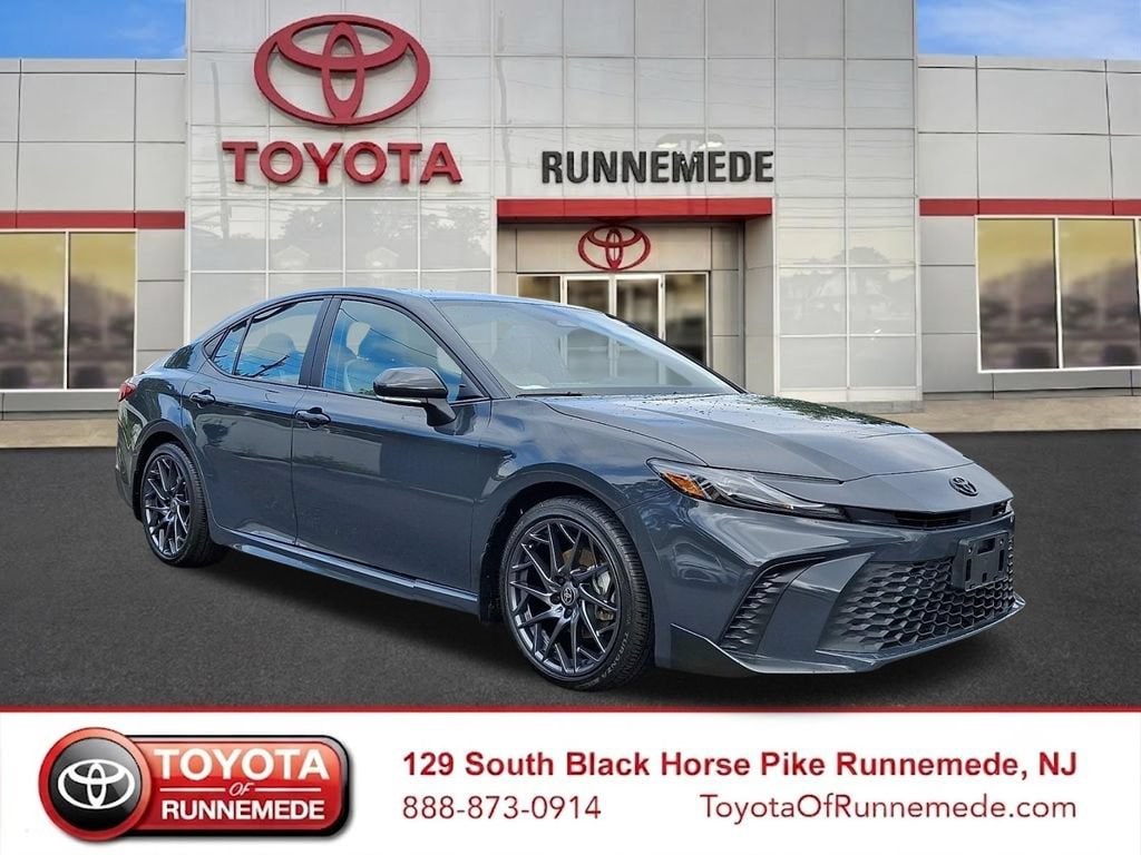 Used 2025 Toyota Camry SE Sedan