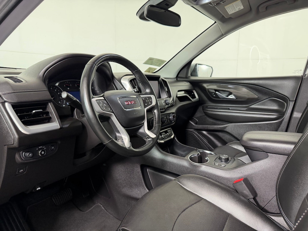 Used 2024 GMC Terrain SLT SUV