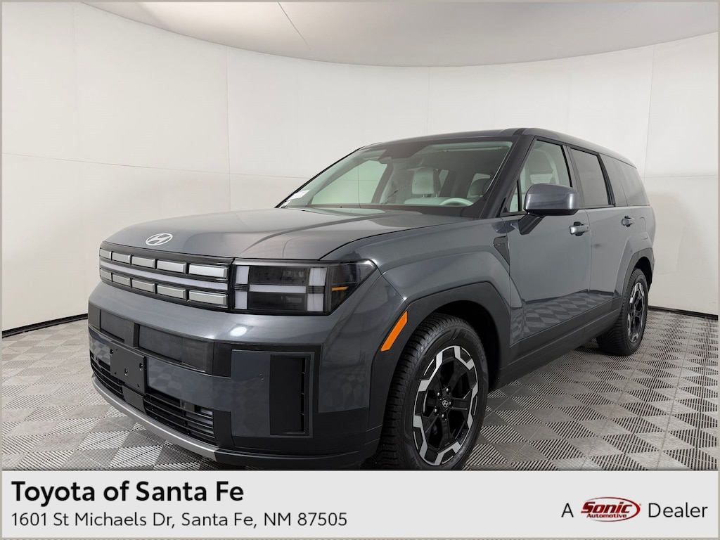 Used 2024 Hyundai Santa Fe SE SUV