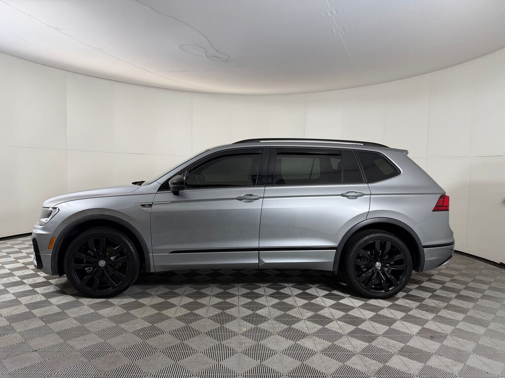 Used 2021 Volkswagen Tiguan SE SUV