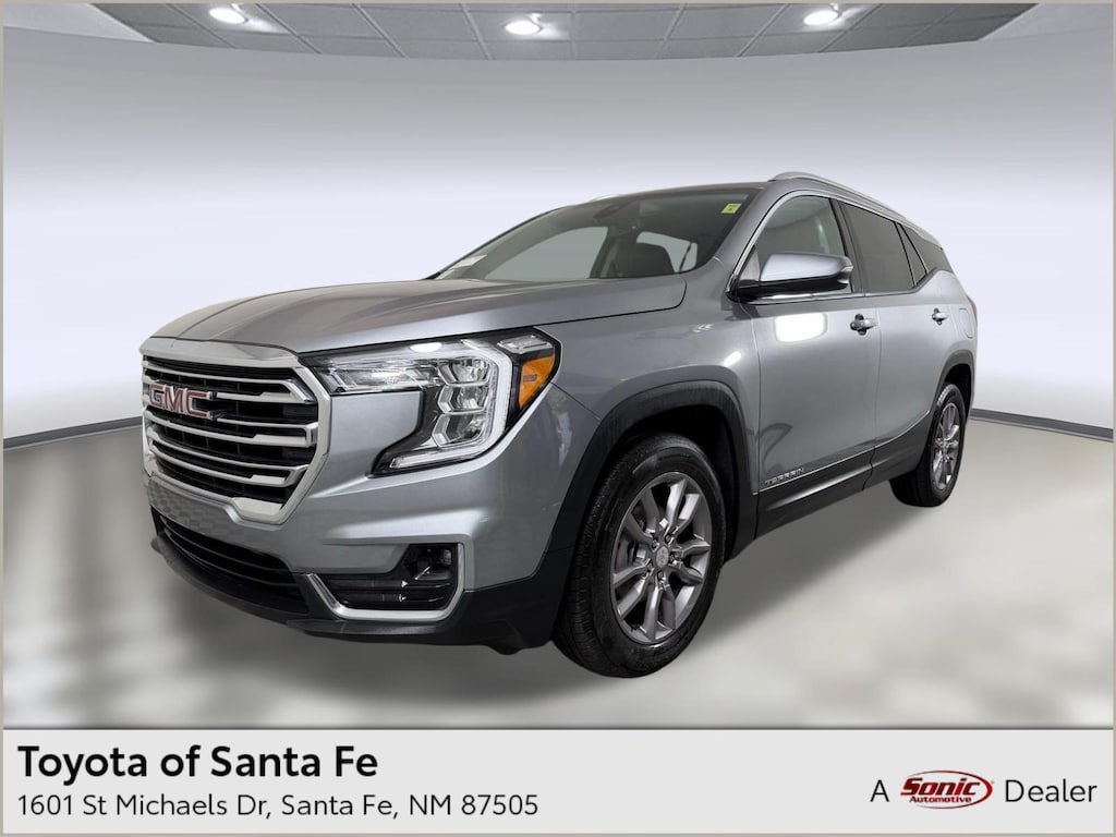 Used 2024 GMC Terrain SLT SUV