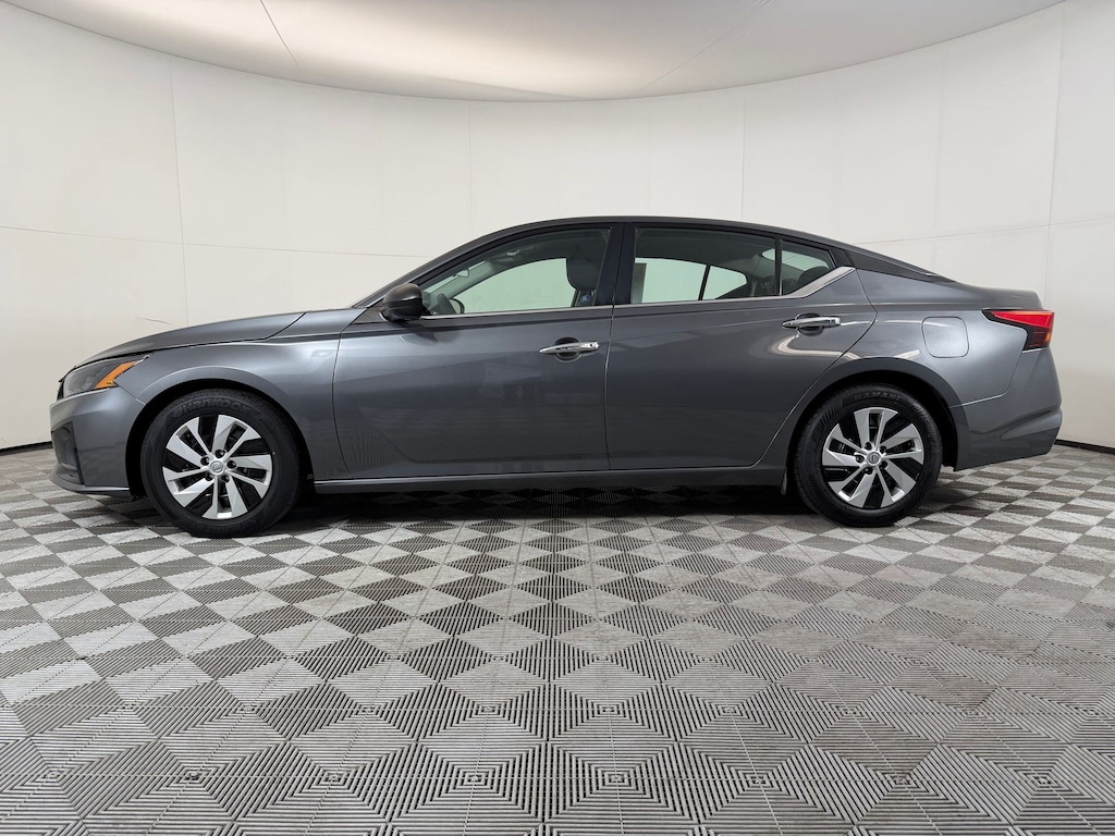 Used 2024 Nissan Altima 2.5 S Sedan