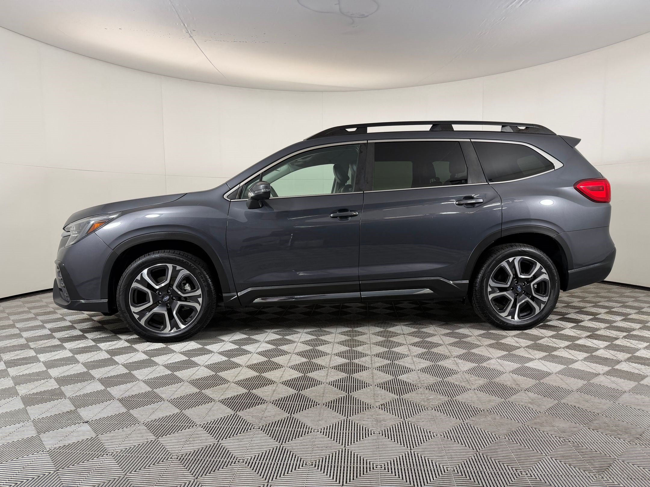 Used 2023 Subaru Ascent Limited SUV