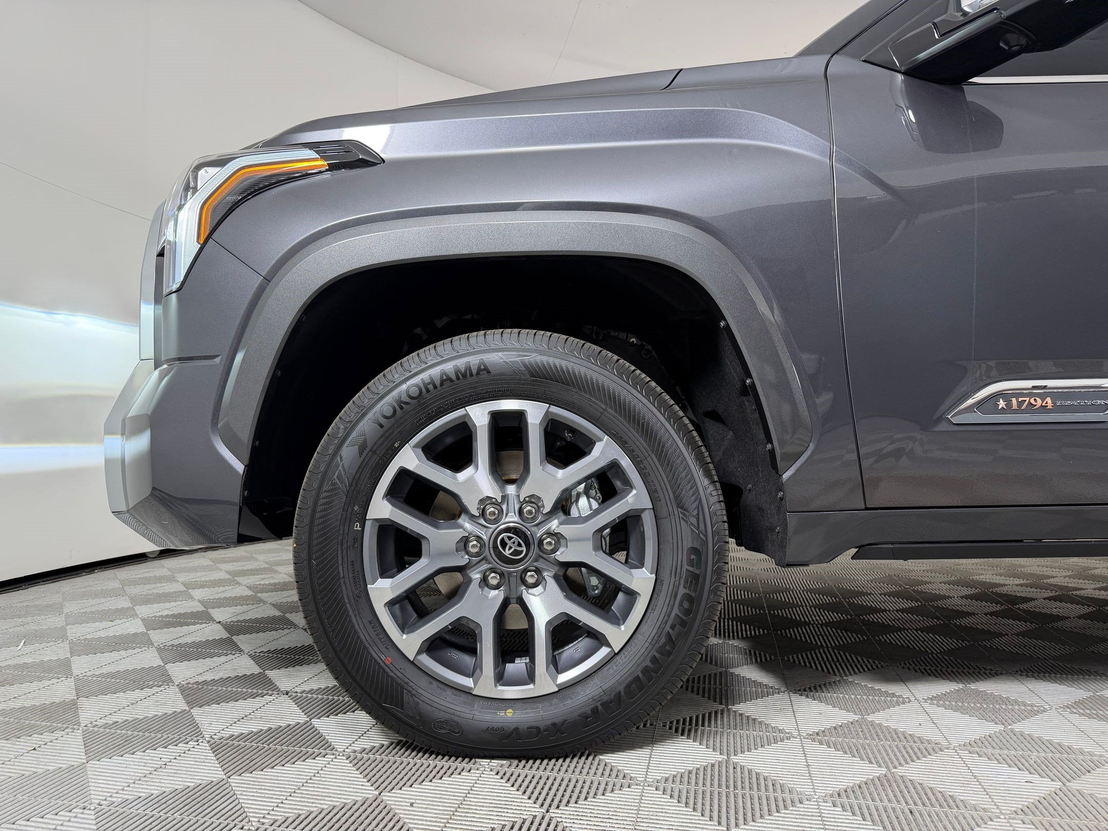 2026 Toyota Tundra 1794 Edition - Photo 12