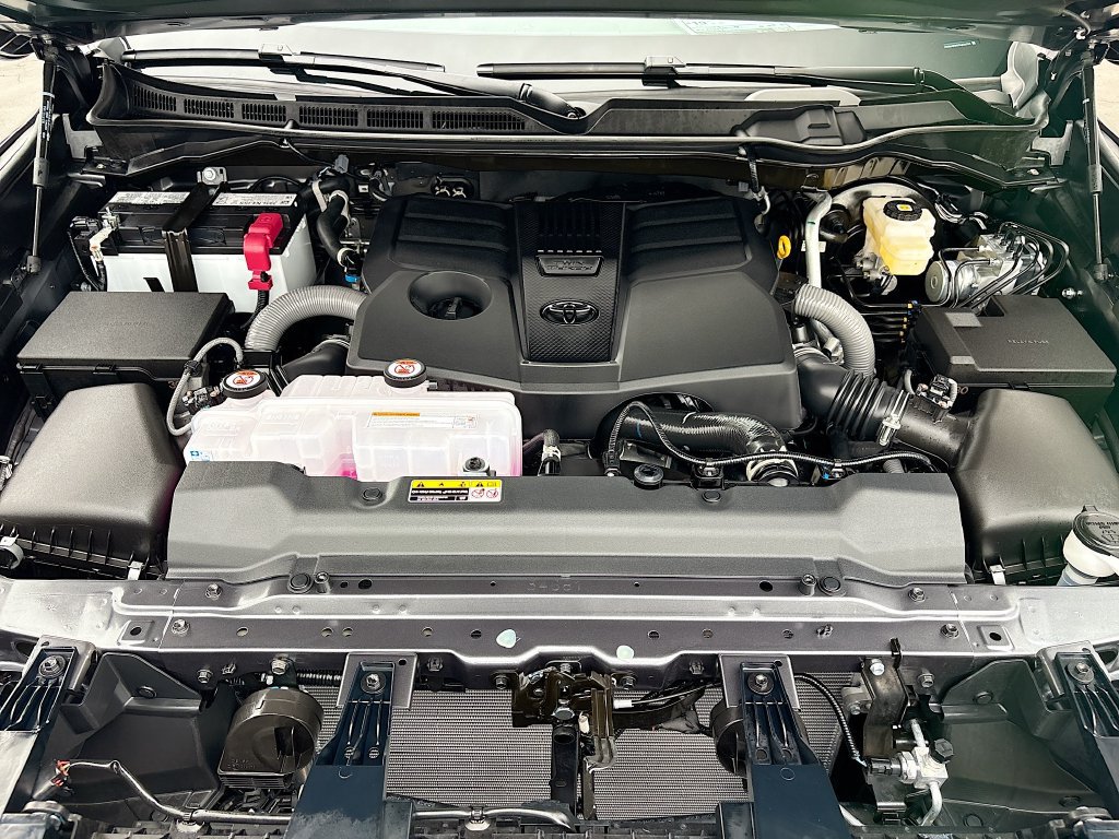 2026 Toyota Tundra Limited - Photo 29