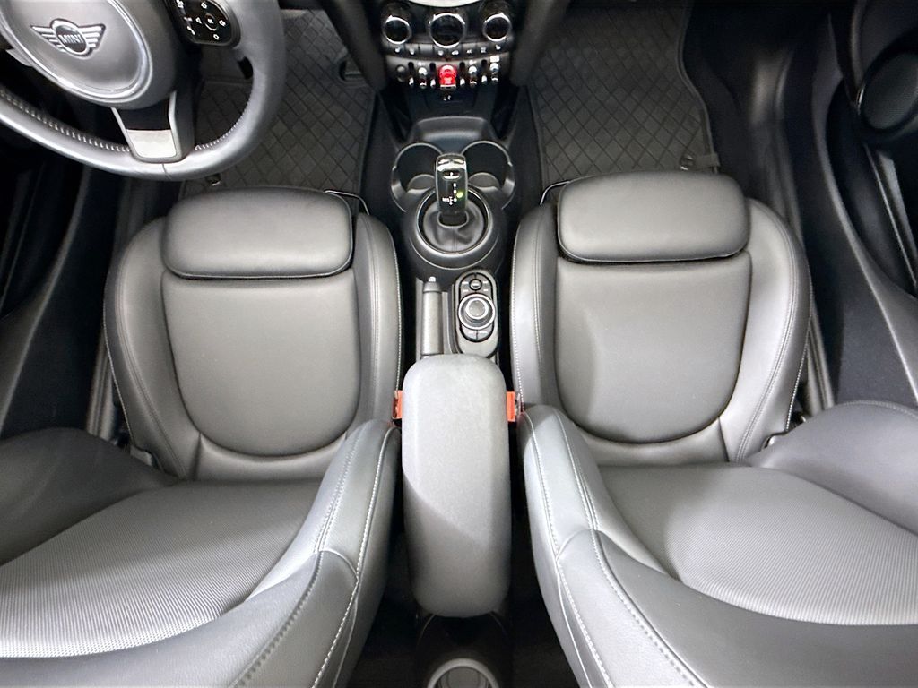 2022 MINI Convertible S - Photo 16