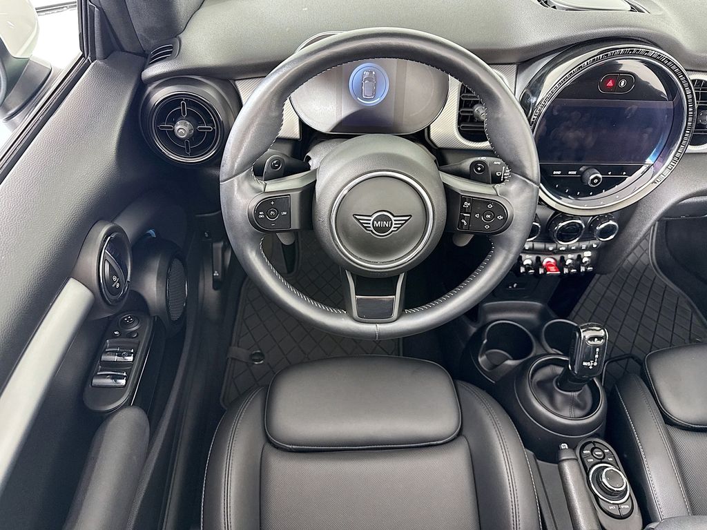2022 MINI Convertible S - Photo 10