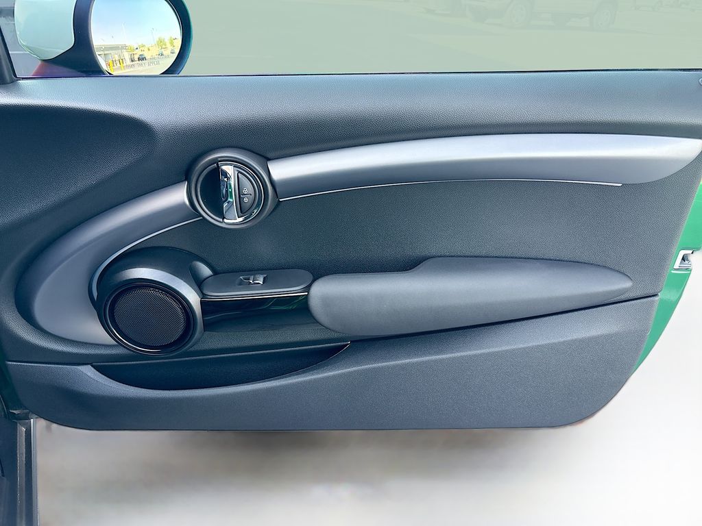2022 MINI Convertible S - Photo 24
