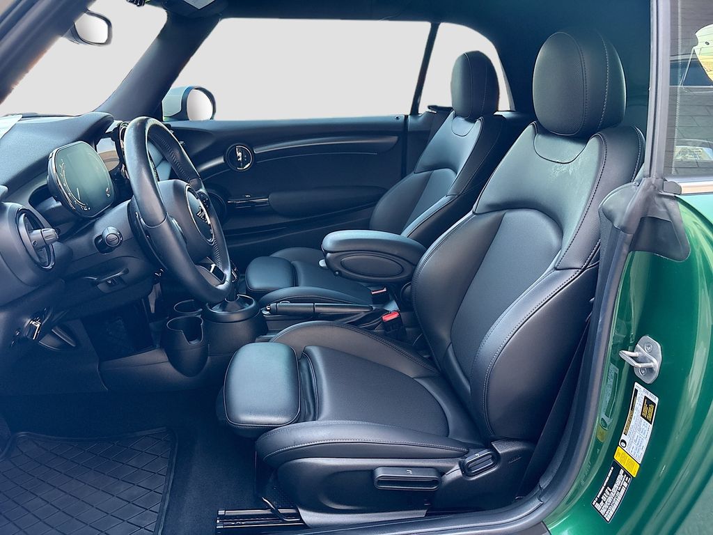 2022 MINI Convertible S - Photo 19