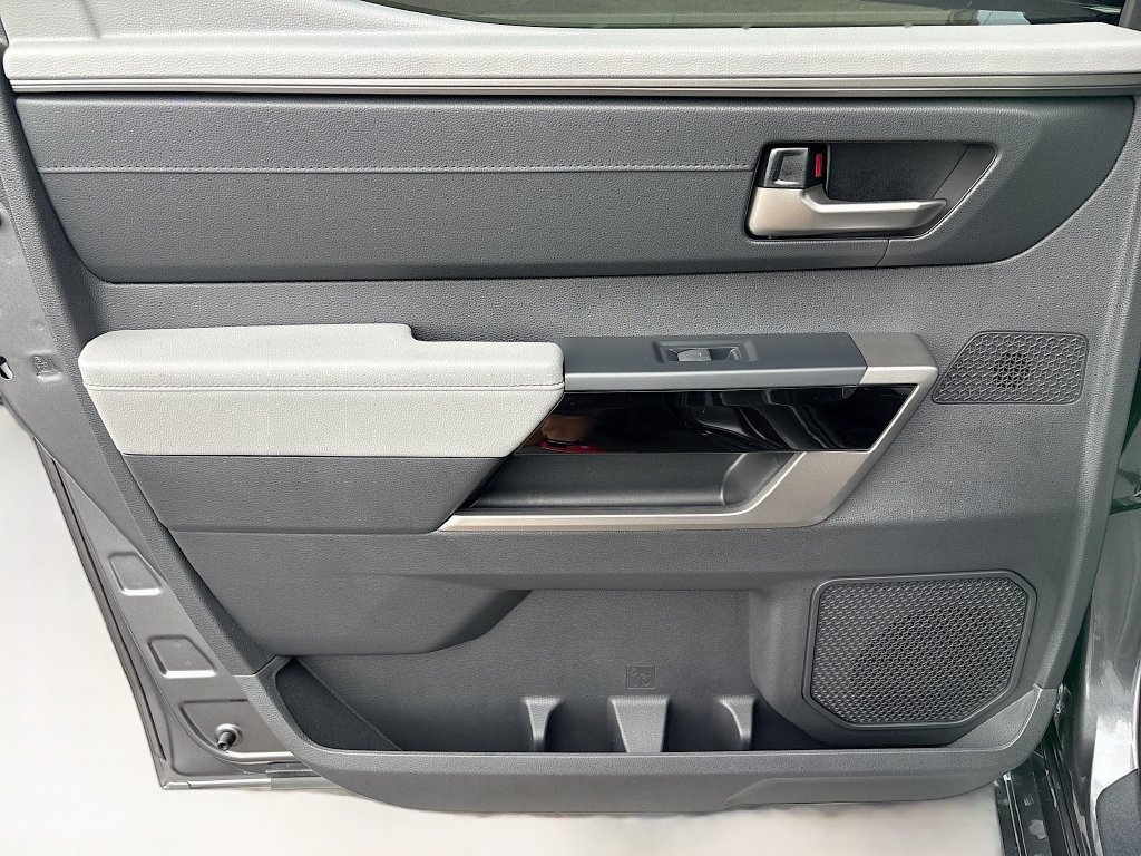2026 Toyota Tundra Limited - Photo 26