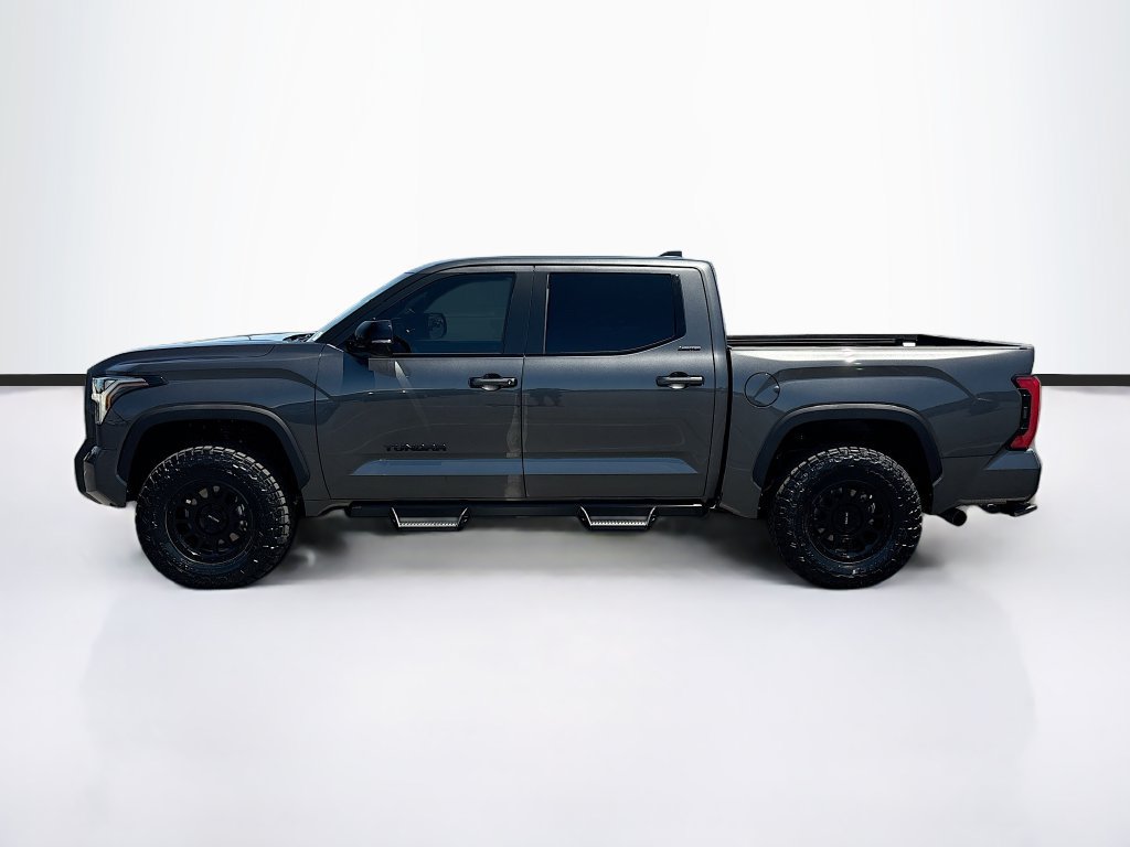2026 Toyota Tundra Limited - Photo 8
