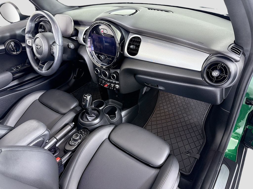 2022 MINI Convertible S - Photo 17