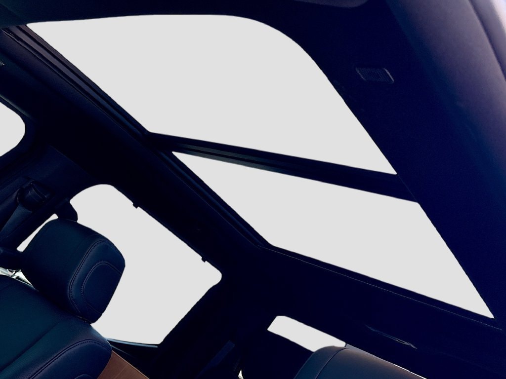 2026 Toyota Tundra Platinum - Photo 18