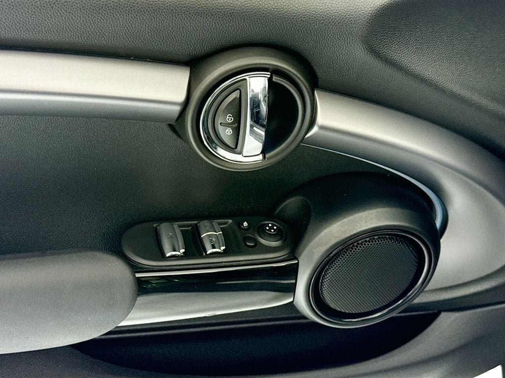 2022 MINI Convertible S - Photo 22