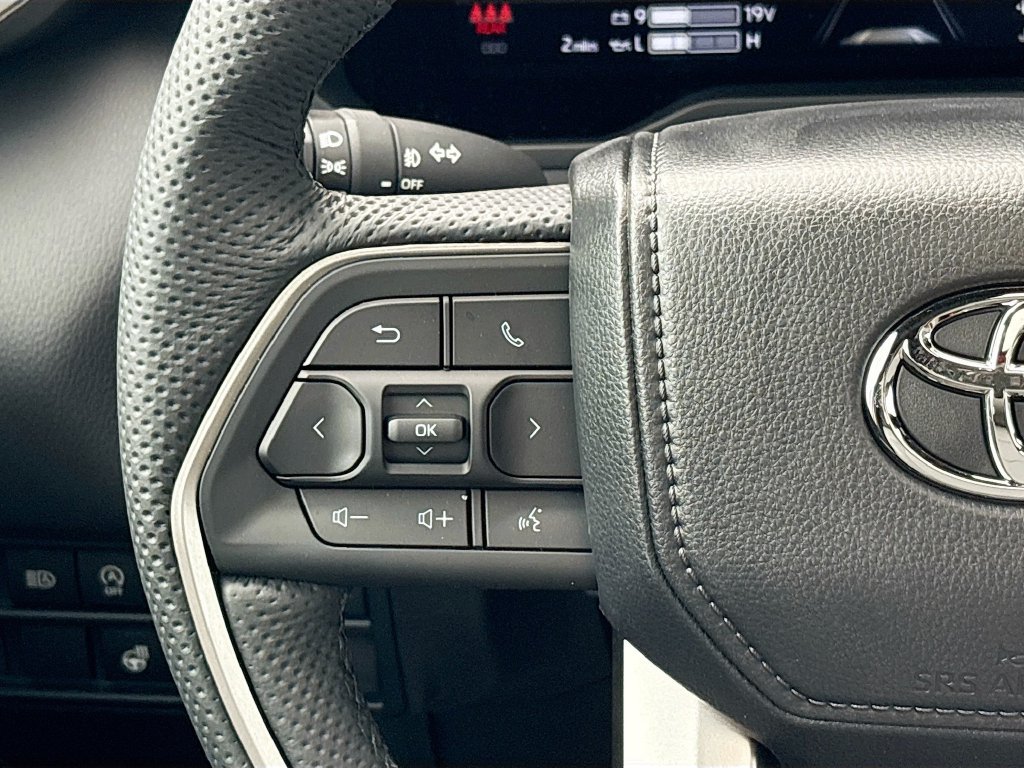 2026 Toyota Tundra Limited - Photo 11
