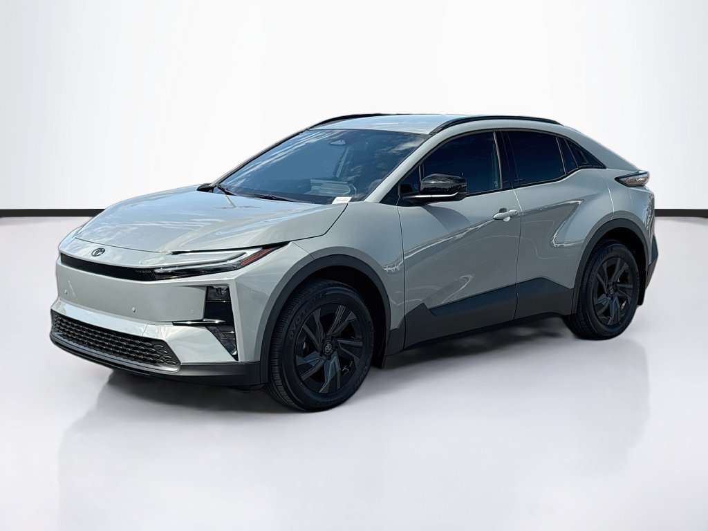 2027 Toyota C-HR SE AWD 