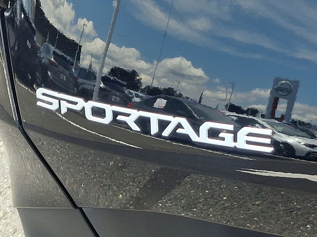 2023 Kia Sportage EX - Photo 30