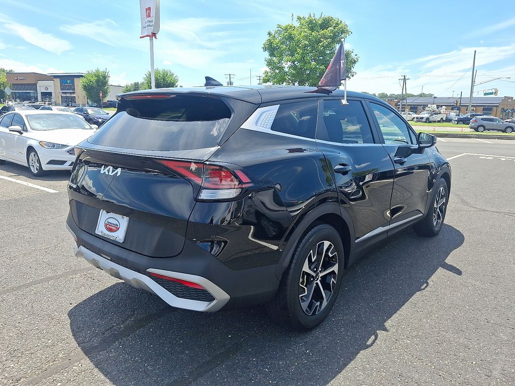 2023 Kia Sportage EX - Photo 6