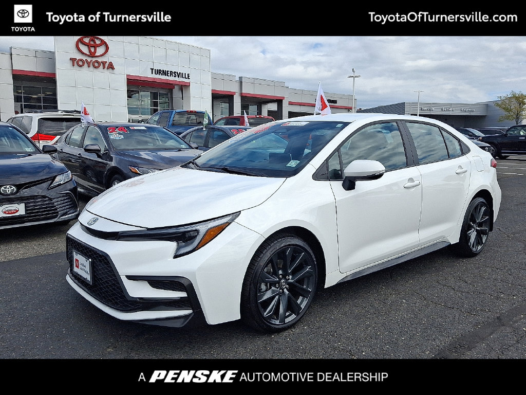 Used 2026 Toyota Corolla SE Sedan
