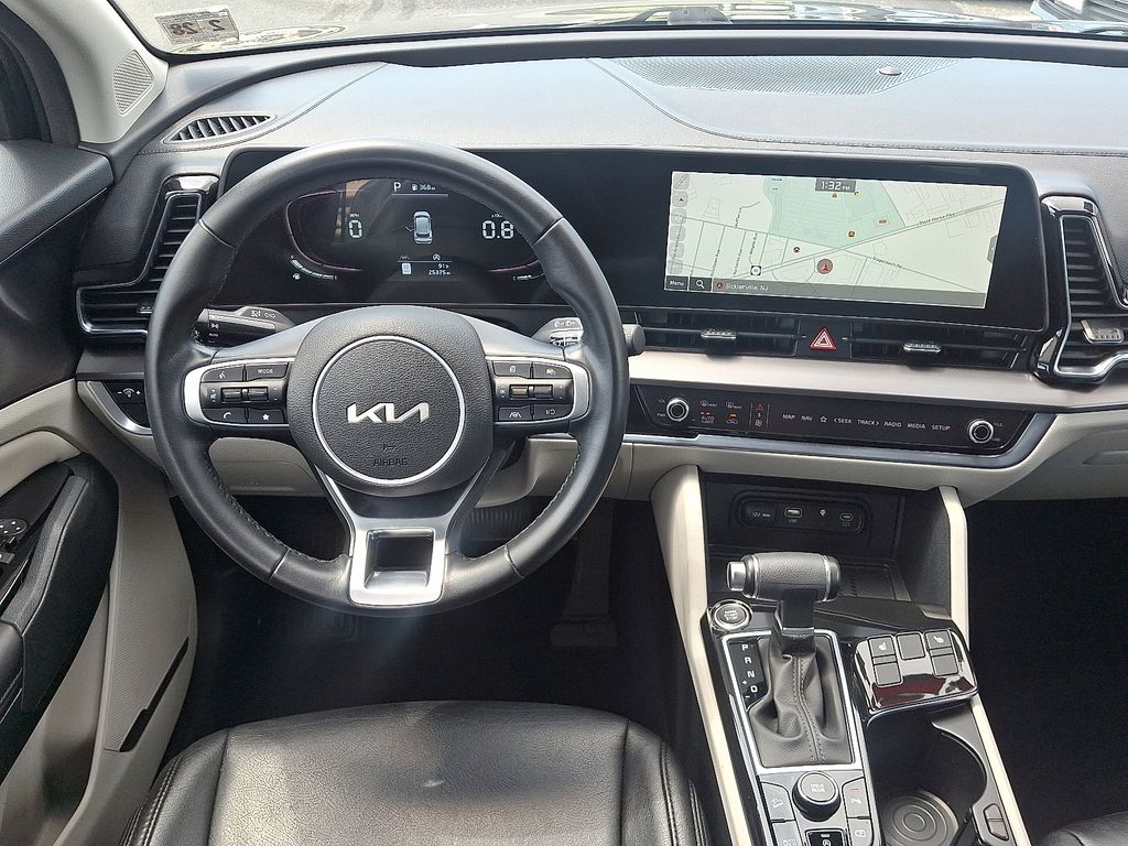 2023 Kia Sportage EX - Photo 13