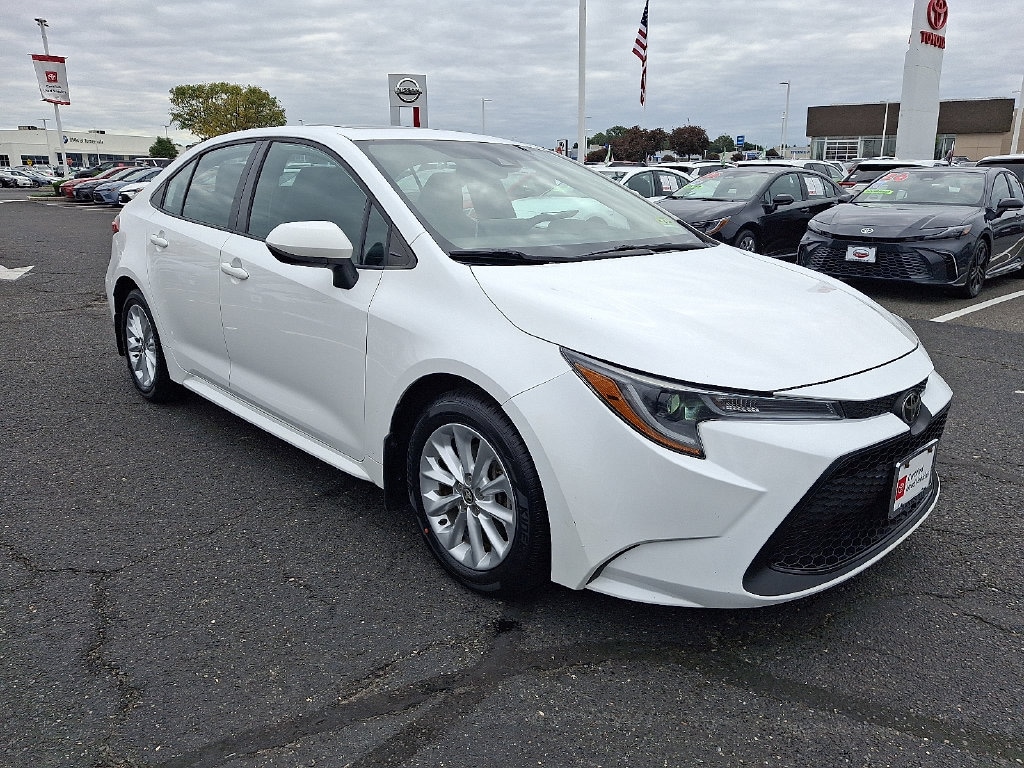 Certified 2021 Toyota Corolla LE Sedan