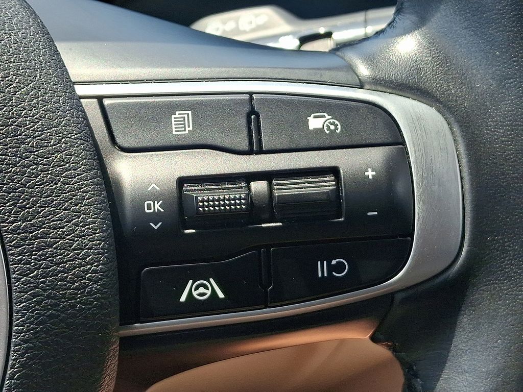 2023 Kia Sportage EX - Photo 22