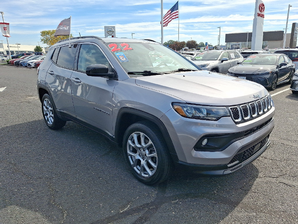 Used 2022 Jeep Compass Latitude Lux SUV