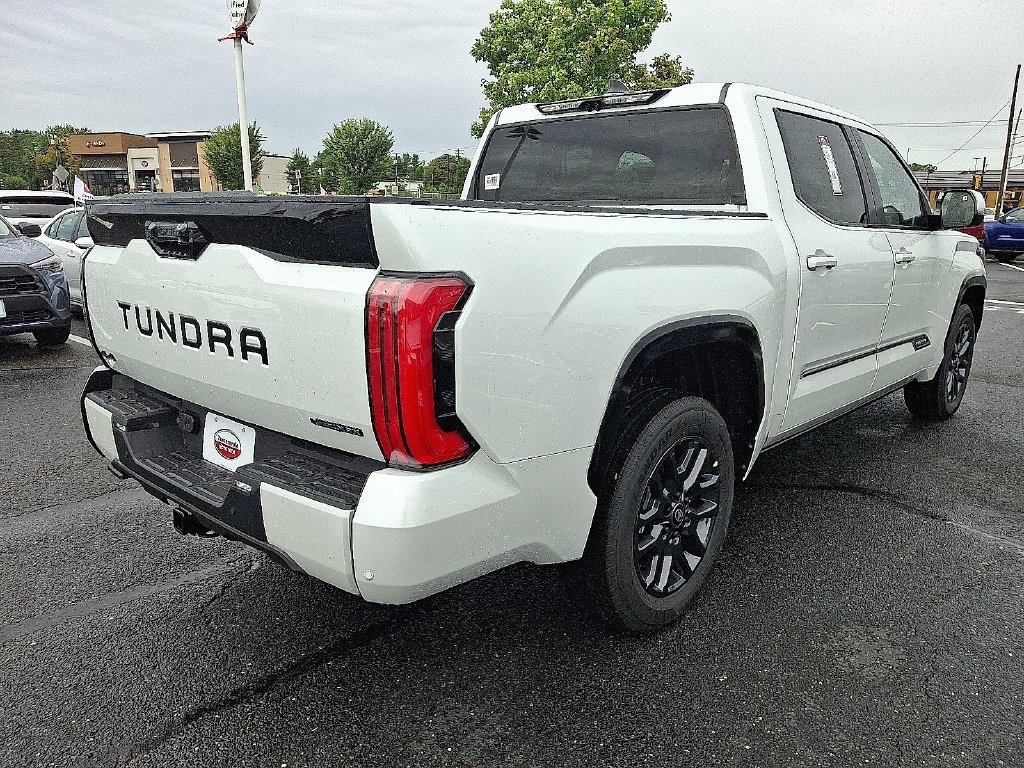 New 2026 Toyota Tundra i-FORCE MAX Platinum PLATINUM CREWMAX 5.5