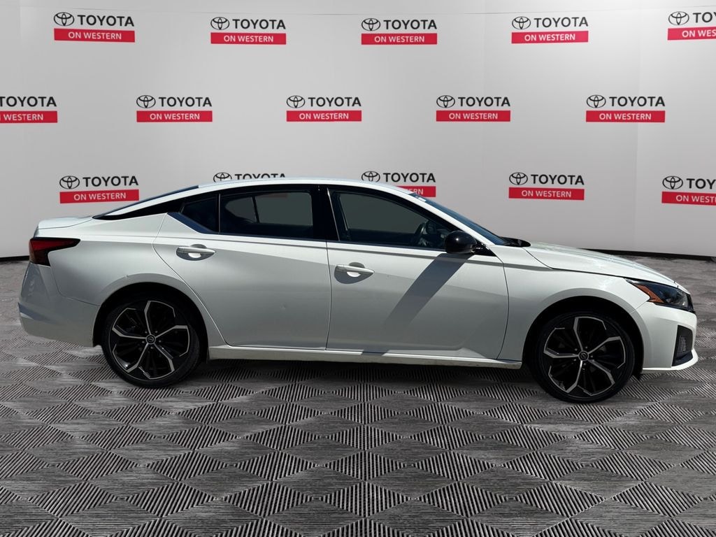 Used 2024 Nissan Altima 2.5 SR Sedan